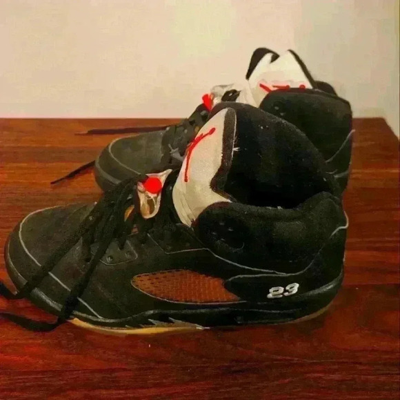 Nike Air Jordan Black Metalic Retro 5 136027-004 Mens Sz 9.5 VGUC - Picture 3 of 7